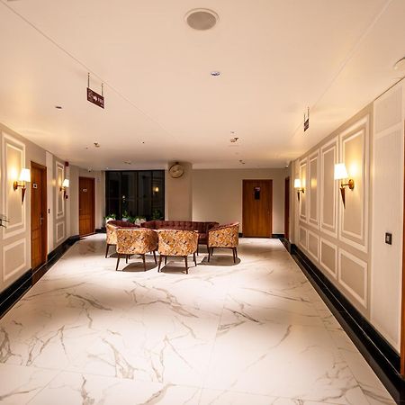 Clarks Inn Express, Rishīkesh Екстериор снимка